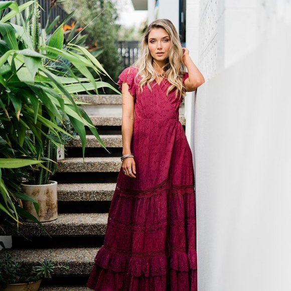 Elegant Burgundy Maxi Dress - Picture 2 of 15